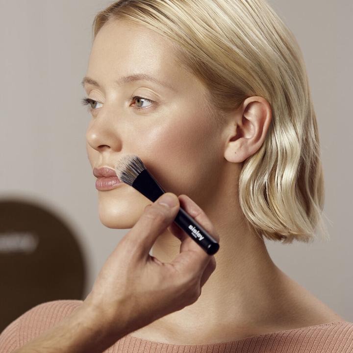 Actual product image Sisley Pinceau Fond de Teint Fluide (Foundation)