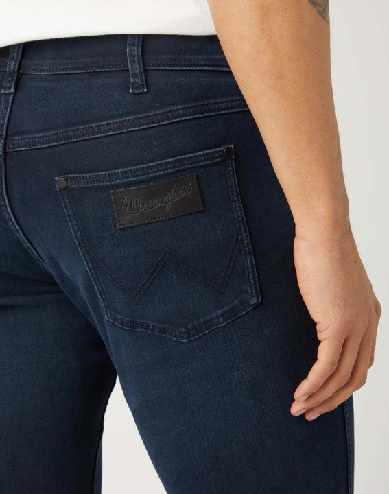 Actual product image Wrangler Greensboro medium stretch jeans (31)
