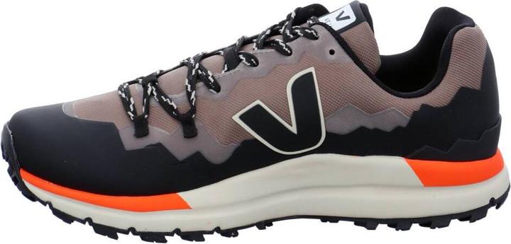 Actual product image Veja Fitz Roy Trek Shell (45)