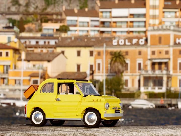 Actual product image LEGO Fiat 500 (10271, LEGO Creator Expert, LEGO Rare Sets)