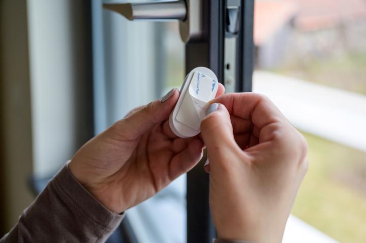 Produktbild Brennenstuhl Connect Zigbee Tür- und Fensterkontakt TFK CZ 01