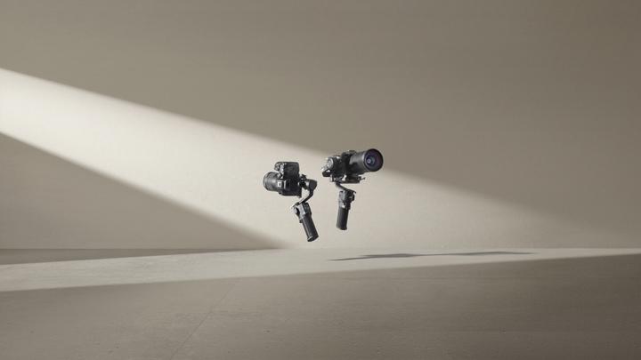 Image du produit DJI RS3 Mini (Appareil photo à objectif interchangeable, 2 kg)