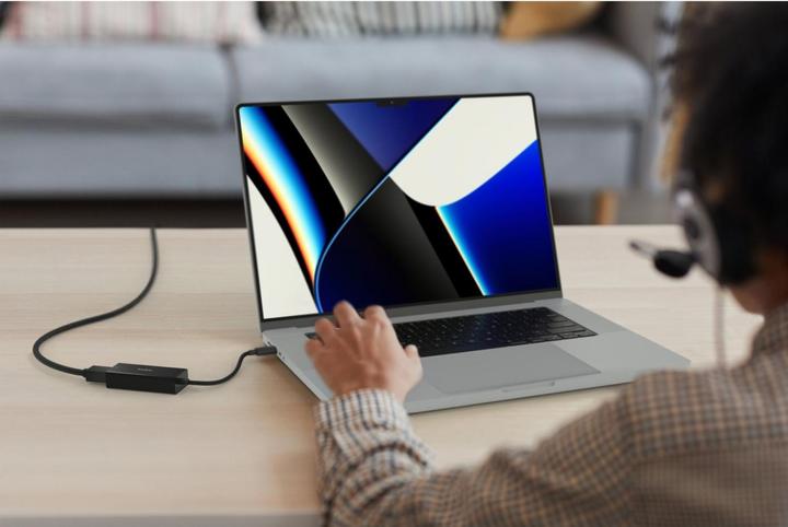 Actual product image Belkin Usb 4 to RJ-45 (USB-C, RJ45 2.5 Gigabit Ethernet (1x))