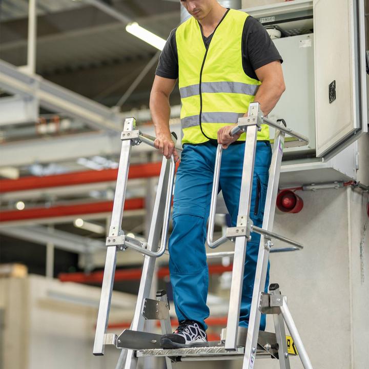 Produktbild Günzburger Plattformleiter FlexxStep 6 Sprossen mit Teleskopaufsatz 2 Sprossen (Plattformleiter, 48 cm)