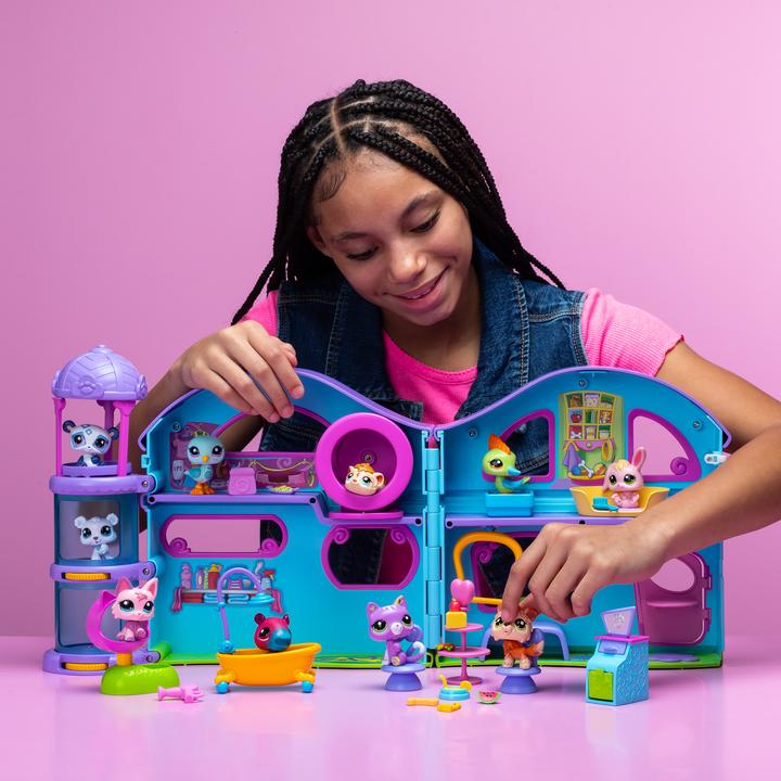 Actual product image Littlest Pet Shop Fall Themed Playset (00575)