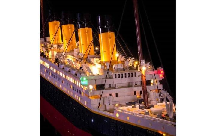 Actual product image Light my bricks LED light set for LEGO Titanic
