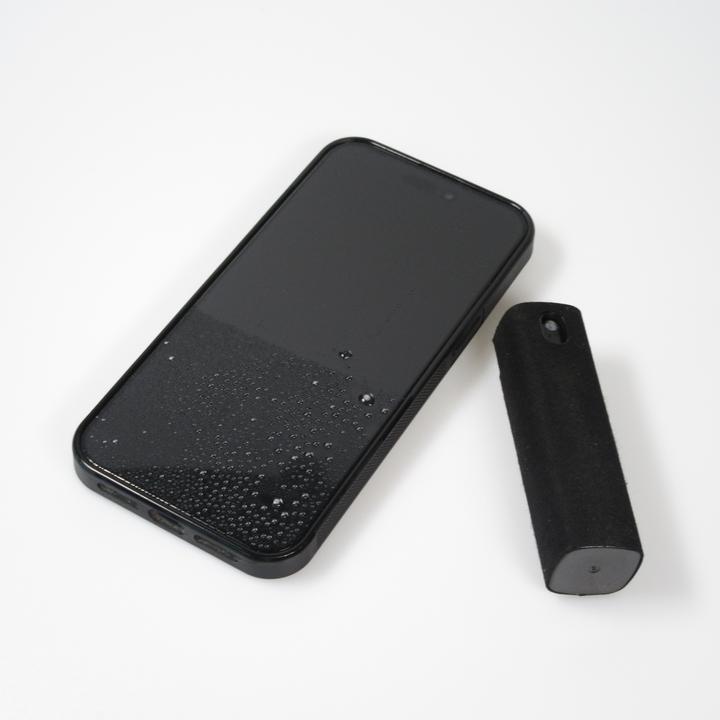 Image du produit PhoneLook Spray nettoyeur pour écrans de smartphone 2 en 1 avec microfibre intégrée (1 pièce(s), Apple iPhone 7)