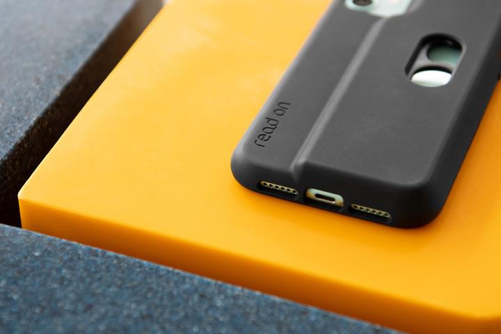 Actual product image read on Case with reading glasses +1 (Apple iPhone XR, Apple iPhone 11)