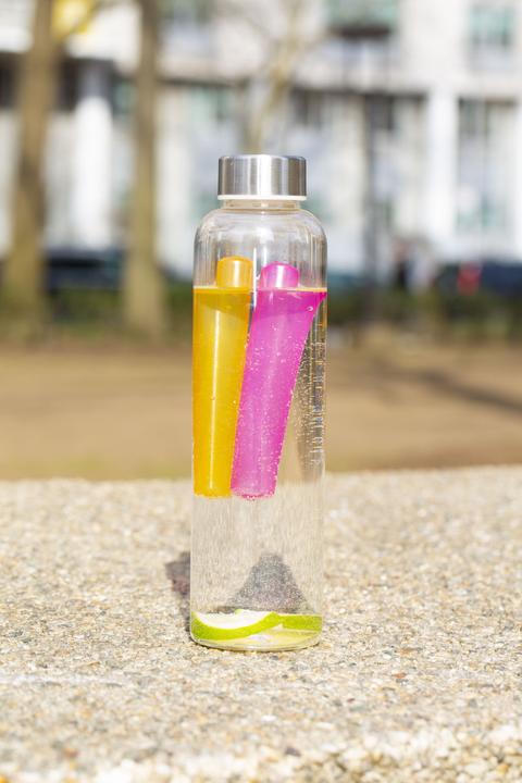 Produktbild Kikkerland Reusable Ice Sticks (Wiederverwendbare Eiswürfel)