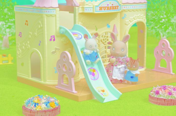 Produktbild Sylvanian Families Schlosskindergarten
