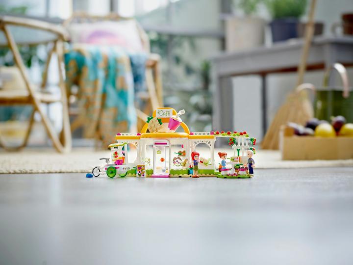 Actual product image LEGO Heartlake City Organic Cafe (41444, LEGO Friends)