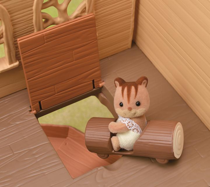 Produktbild Sylvanian Families Abenteuer Baumhaus