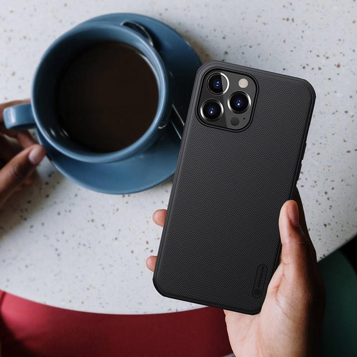 Produktbild Nillkin Super Frosted Shield Series (Apple iPhone 13 Pro)