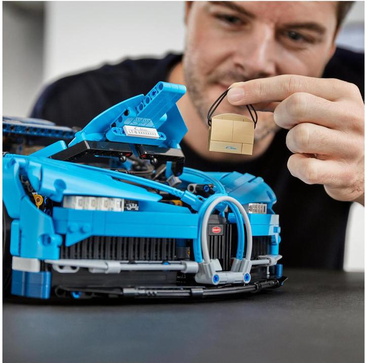 Immagine prodotto LEGO Bugatti Chiron (42083, LEGO Technic, Set LEGO rari)