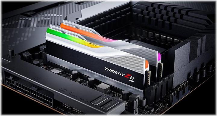 Immagine prodotto G.Skill DDR5 PC 6000 CL36 KIT 32-TZ5RS (2 x 16GB, 6000 MHz, RAM DDR5, DIMM)