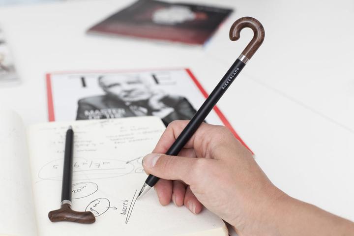 Actual product image Kikkerland Pen Old And Wise (Black)