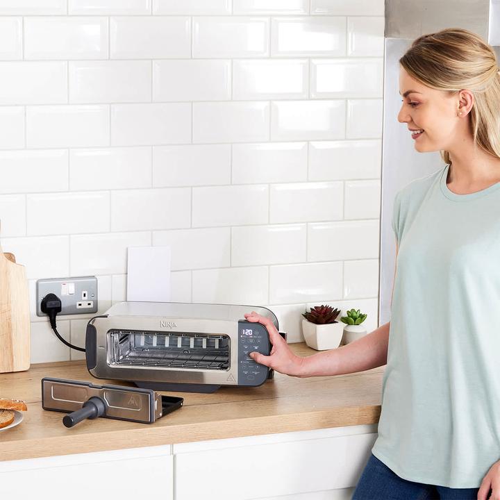 Image du produit Ninja 3-in-1 Multifunctionele Toaster, Grillplaat en Panini Maker - 7 Roosterstanden - RVS - ST202EU (Fiche CH)