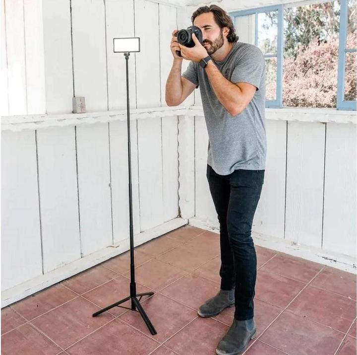 Image du produit Lume Cube Support d'éclairage réglable de 5 pieds (Métal)