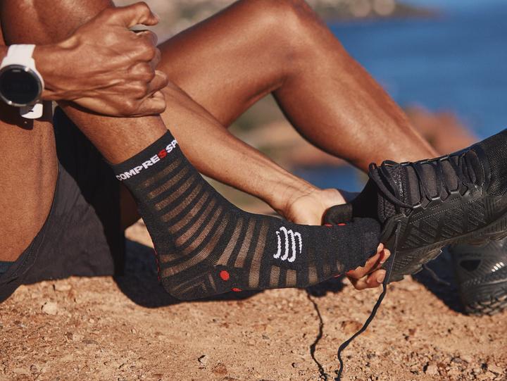 Actual product image Compressport Pro Racing Socks v4.0 Ultralight Run High (39 - 41)