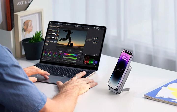 Productafbeelding Ugreen UGREEN10000mAhMagnetischeDraadlozePowerBank(SpaceGray) 15086 (10000 mAh, 20 W, 37 Wh)