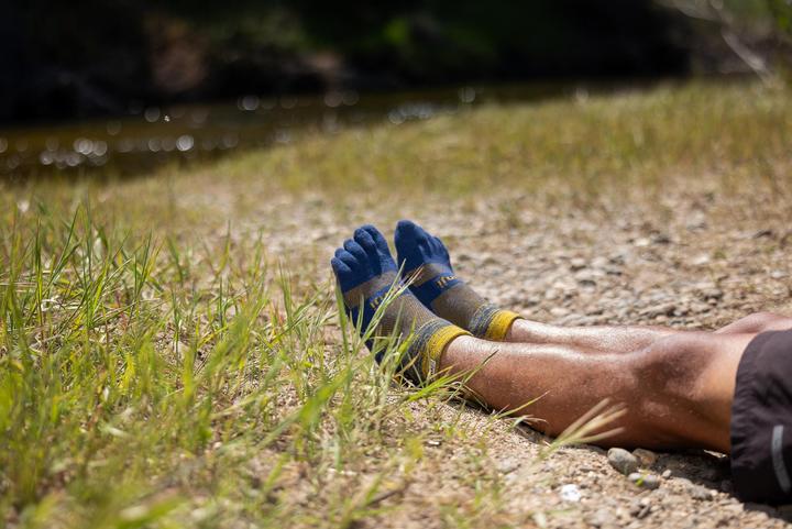Actual product image Injinji Trail Midweight Mini Crew (S)
