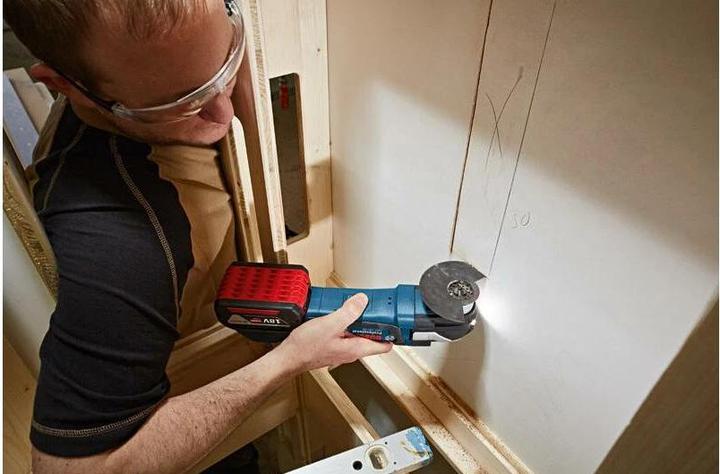 Produktbild Bosch Professional Gop 18v-28
