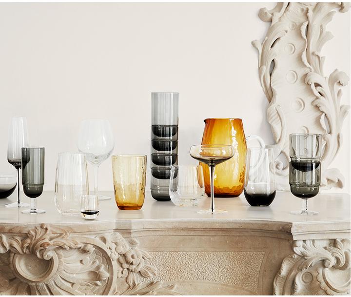 Actual product image Broste Copenhagen Smoke martini glass grey 18.9cm (20 dl, 1 x, Martini glasses)