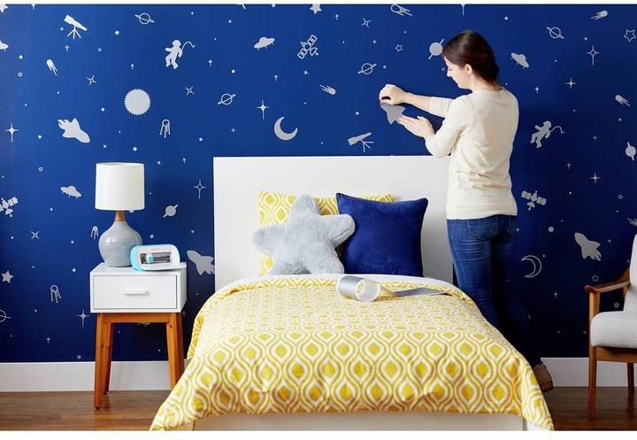 Image du produit Cricut Feuille de vinyle Joy 13,9 cm x 121,9 cm Amovible, argentée