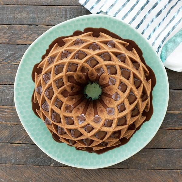 Actual product image Nordic Ware Jubilee Gugelhupf baking dish (24.40 cm)