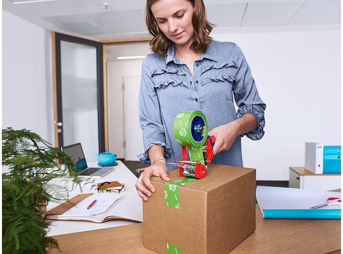 Produktbild tesa tesapack ECO & STRONG Paketband - Umweltschonendes Packband aus 100 % recyceltem Kunststoff (50 mm)