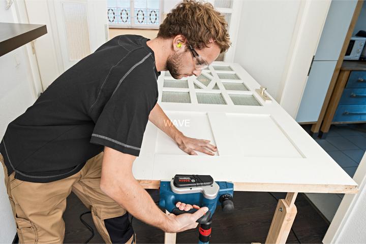 Actual product image Bosch Professional Electric planer Planing width: 82