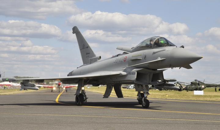 Eurofighter Typhoon (Oiseau de guerre)