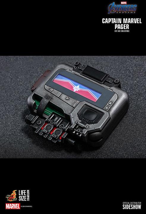Image du produit Hot Toys Captain Marvel "Captain Marvel Pager" 1:1 Scale Prop Replica