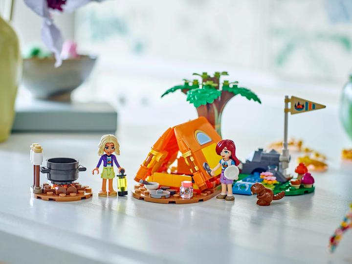 Actual product image LEGO Camping adventure by the river (40694, LEGO Friends)