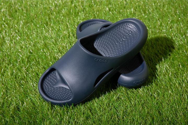 Actual product image Crocs Mellow Recovery Slide (43, 43.5, 44, 43 1/3)