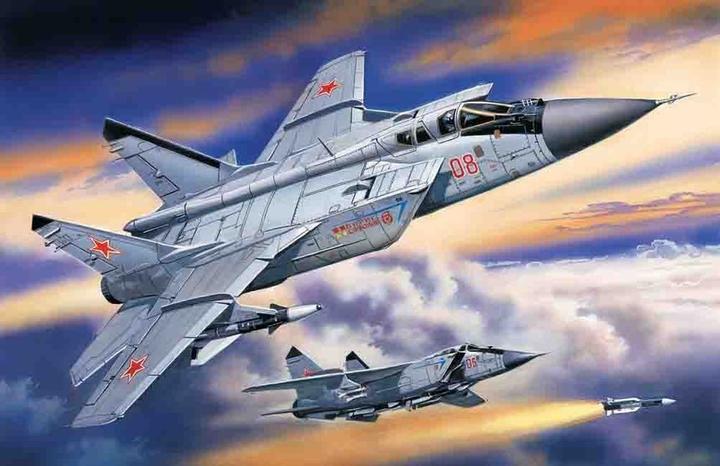 Produktbild ICM MiG-31 Foxhound Russian Heavy Interceptor Fighter
