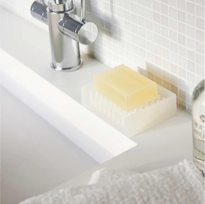 Actual product image Yamazaki FLOAT silicone soap dish