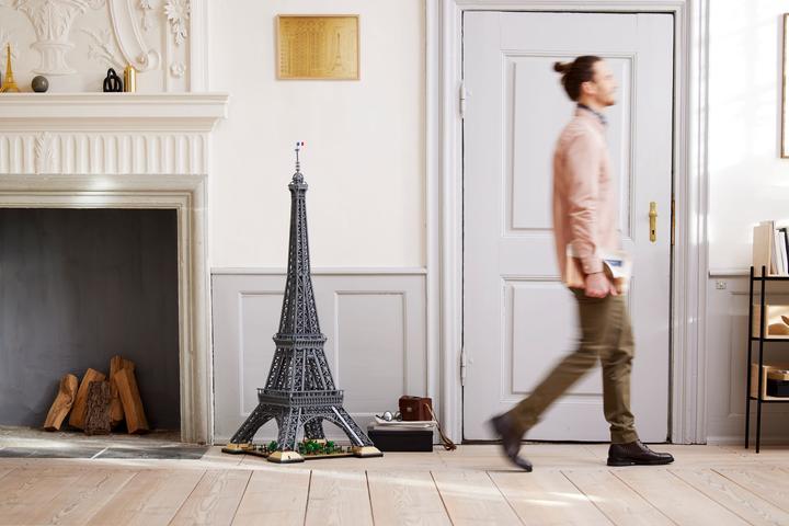 Produktbild LEGO Eiffel Tower (10307, LEGO Icons, LEGO Seltene Sets)