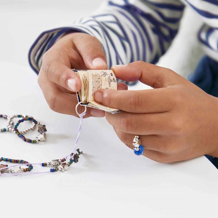 Immagine prodotto Janod 8 Bijoux a Creer (Carta, Metallo, Materiale sintetico, Nylon)