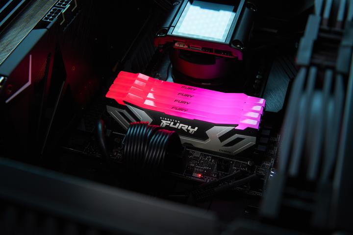 Actual product image Kingston 48GB 8800MT/s DDR5 CL42 CUDIMM Kit of 2 FURY Renegade RGB Silver (2 x 24GB, 8800 MHz, DDR5 RAM, CU-DIMM)