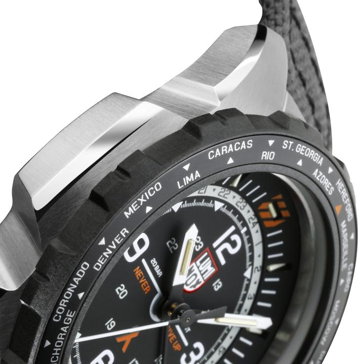 Immagine prodotto Luminox Bear Grylls Survival 3760 Air Series (Orologio sub, 45 mm)