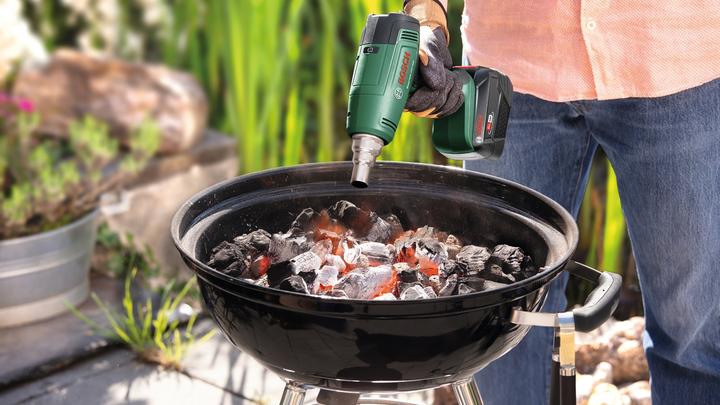Produktbild Bosch Professional Bosch 18V System cordless heat gun EasyHeat 18V500 with reducer nozzle