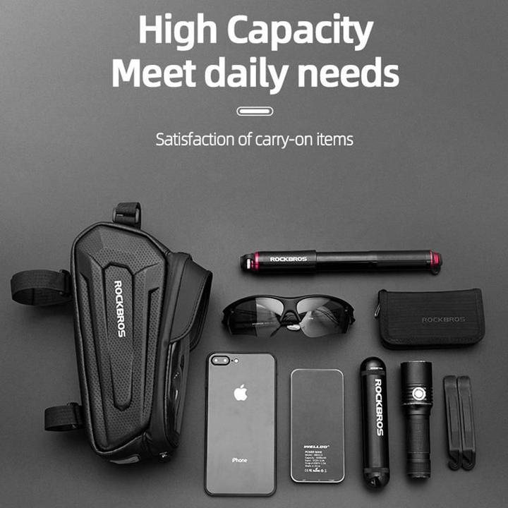 Actual product image Rockbros B68-1 armoured bicycle bag for phone 1.5l - black (1.70 l, Luggage carrier bag)
