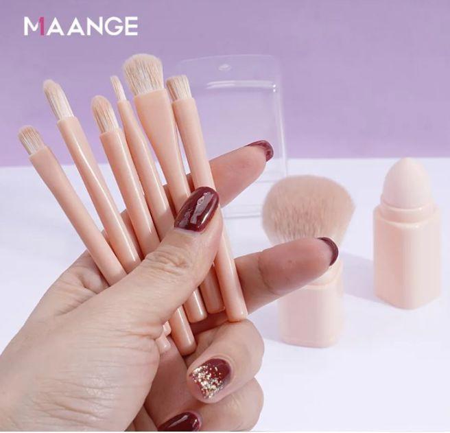 Actual product image Maange Mini Make-Up Travel Brushes (8-piece set) (Set)
