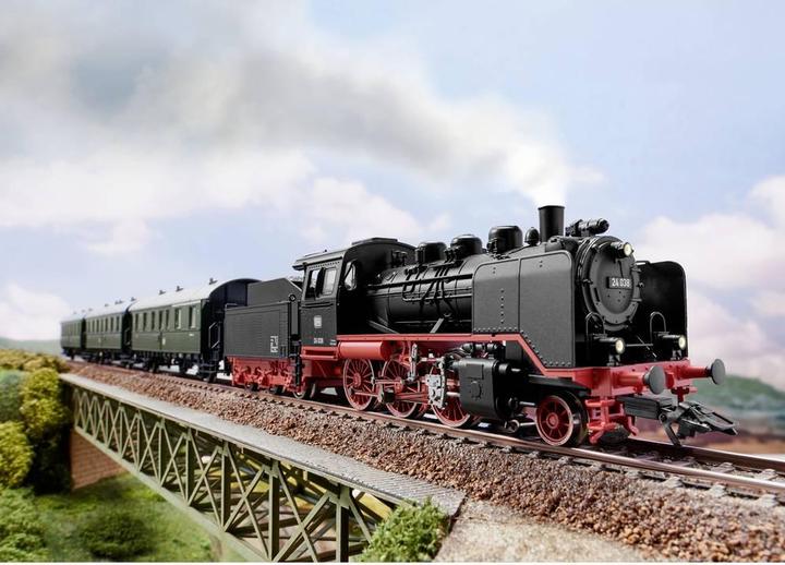 Produktbild Märklin Digital-Startpackung Nebenbahn mit BR 24 der DB (Spur H0)