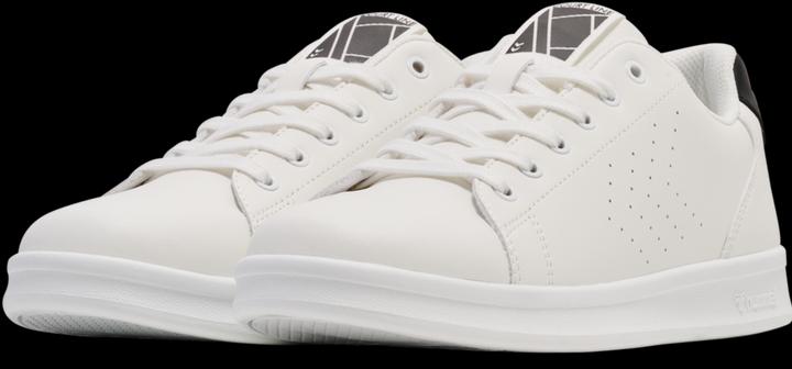 Actual product image hummel Court Line (47)