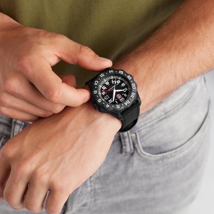Actual product image Luminox Nighthawk (Diving watch, 44 mm)