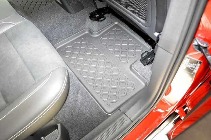 Produktbild Aristar Allwetter Fussmatten für Volvo XC40 ab 2018 bis heute (1 Set à 4 Fussmatten)