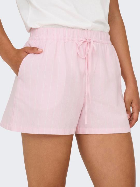 Actual product image JdY Locker geschnitten Mittlere Taille Shorts Shorts (S)