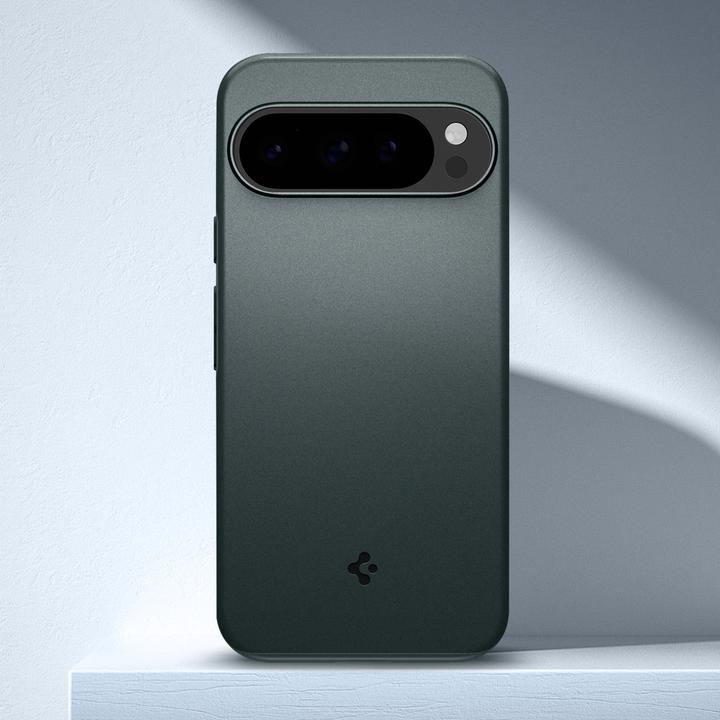 Actual product image Spigen Thin Fit (Realme 9 Pro+, Google Pixel 9)
